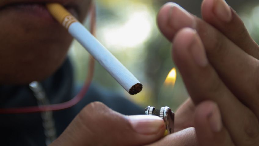 ¡Apaga tu cigarro! Esta es la lista completa de espacios públicos donde está prohibido fumar en México