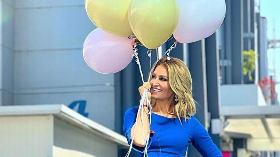 Anette Cuburu decidió compartir una sesión de fotografías en honor a su cumpleaños