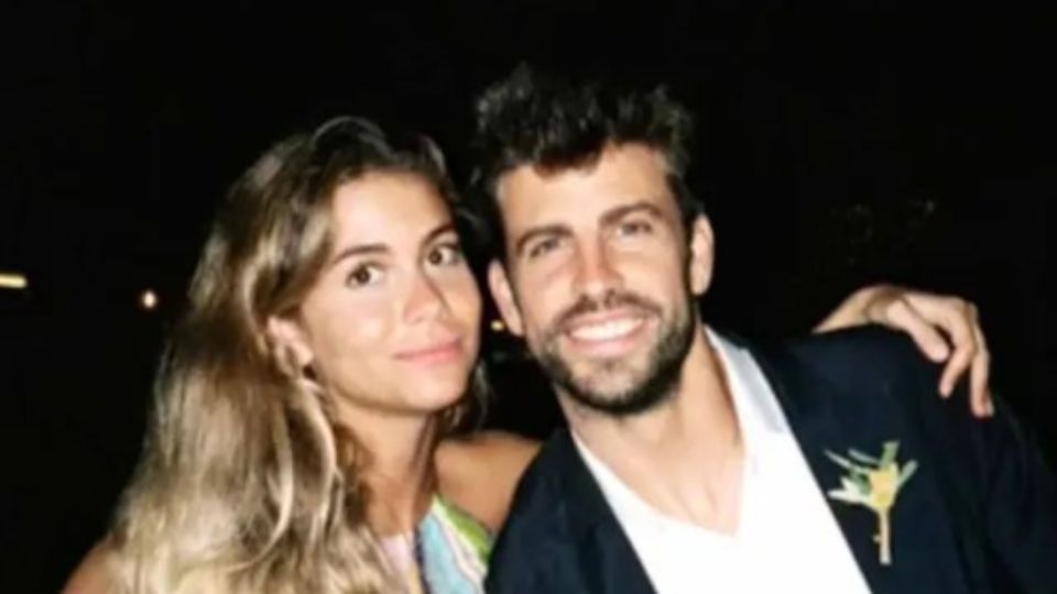 Entre risas y bromas, la pareja intentó escapar de la lente de un periodista