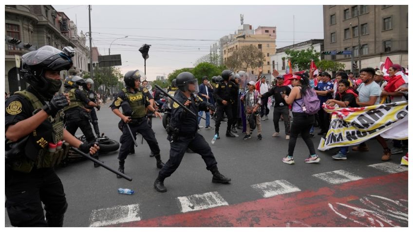 Oposición exige renuncia de la presidenta de Perú Dina Boluarte: manifestantes toman Lima