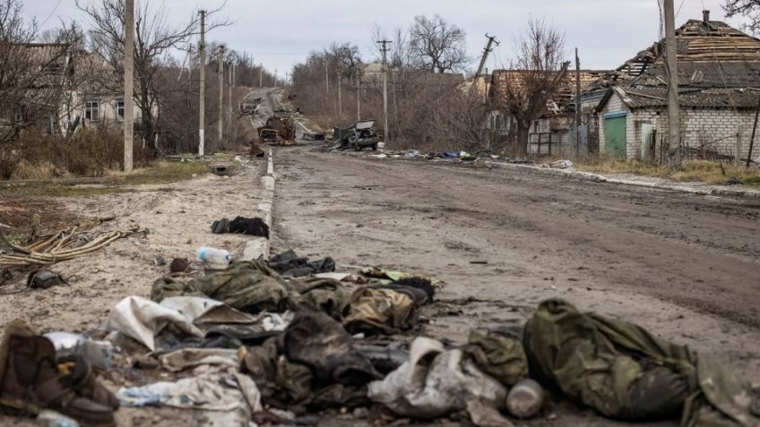 Guerra en Ucrania: las fuertes imágenes del bombardeo que mató a decenas de soldados rusos en Donetsk