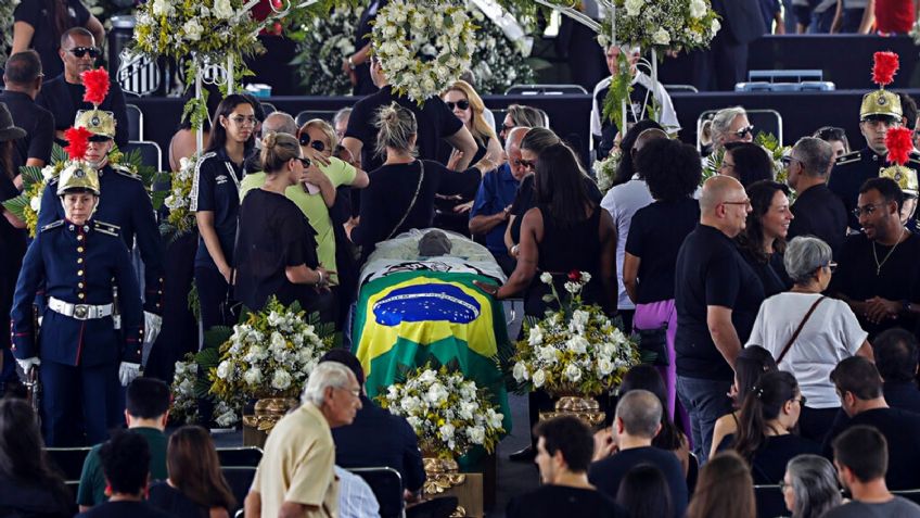 Funeral de Pelé en vivo: miles despiden al “Rey del Futbol” | FOTOS y VIDEOS