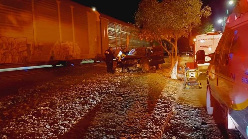 Dos personas fallecidas tras brutal choque contra el tren en Pabellón de Arteaga