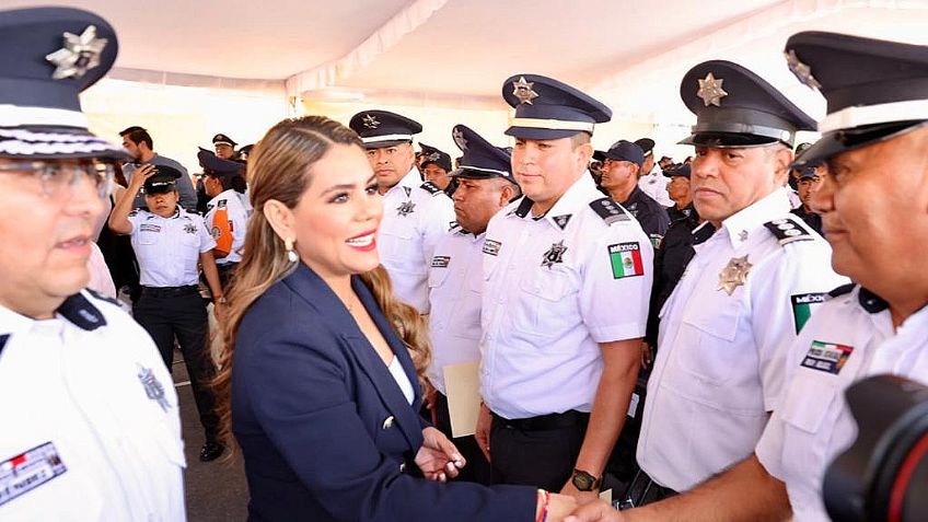 Evelyn Salgado reconoce a la policía estatal como una institución sólida y eficiente