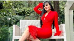 FOTOS | Maribel Guardia impone moda con minivestido y botas altas