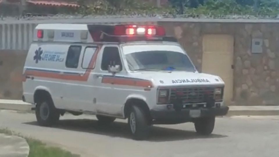 Al lugar de los hechos acudió equipo médico y los bomberos.