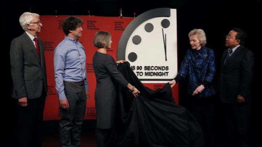 El reloj del Apocalipsis llega a la medianoche, ¿se acerca el fin del mundo?