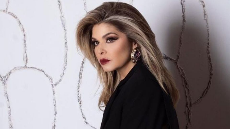 Itatí Cantoral presumió la elegancia en otro nivel.