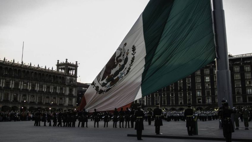 Alistan un "AMLO Fest" en el Zócalo por la Expropiación Petrolera: "Un acto grande, grande"