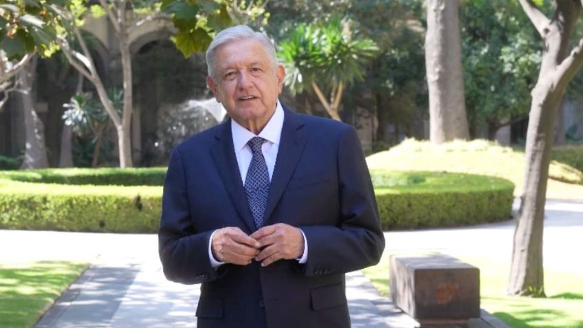 AMLO prevé una reforma para que ni con amparos los funcionarios puedan ganar más que el presidente