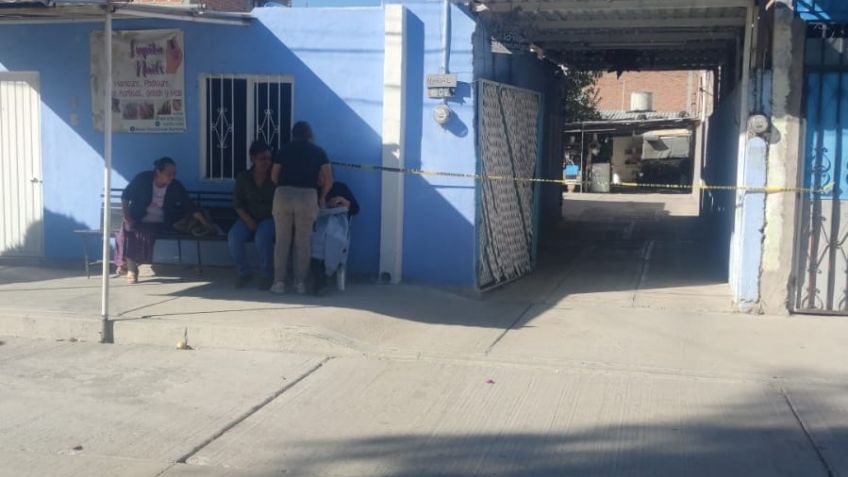 Encuentra a su hijo suspendido de un tubo