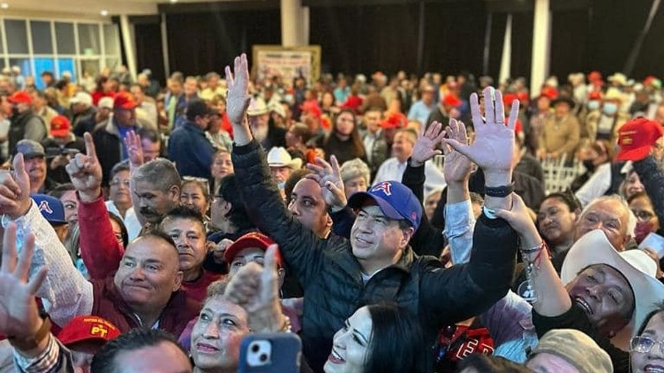 Ricardo Mejía acudió Monclova como parte de sus actividades de precampaña