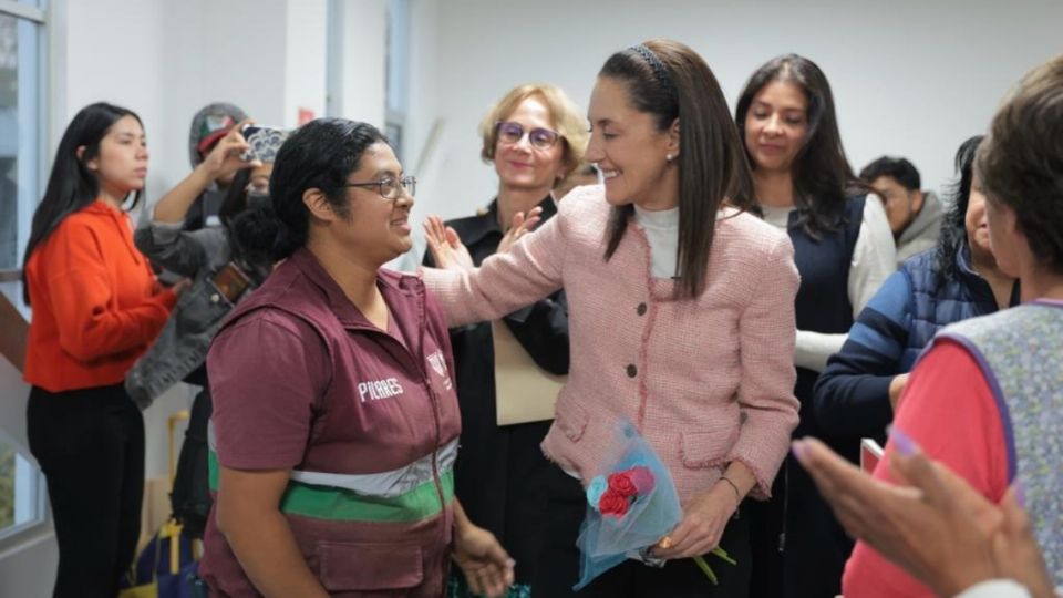 Claudia Sheinbaum en un PILARES de Azcapotzalco