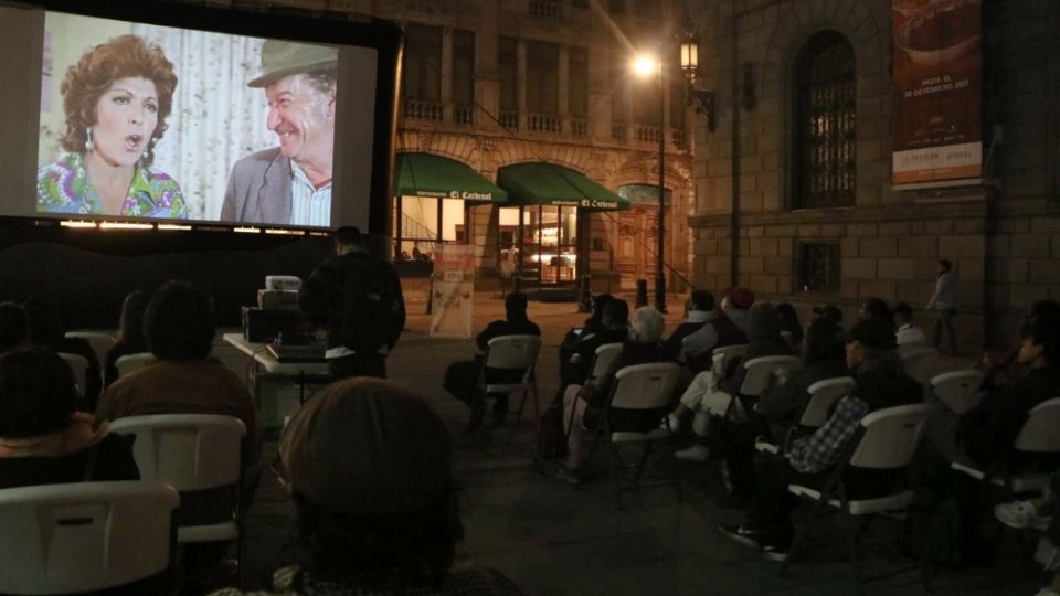 El programa Cine en la Ciudad arrancó en la capital