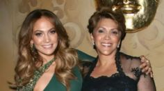 La mamá de JLo paraliza la red en ajustado vestido negro