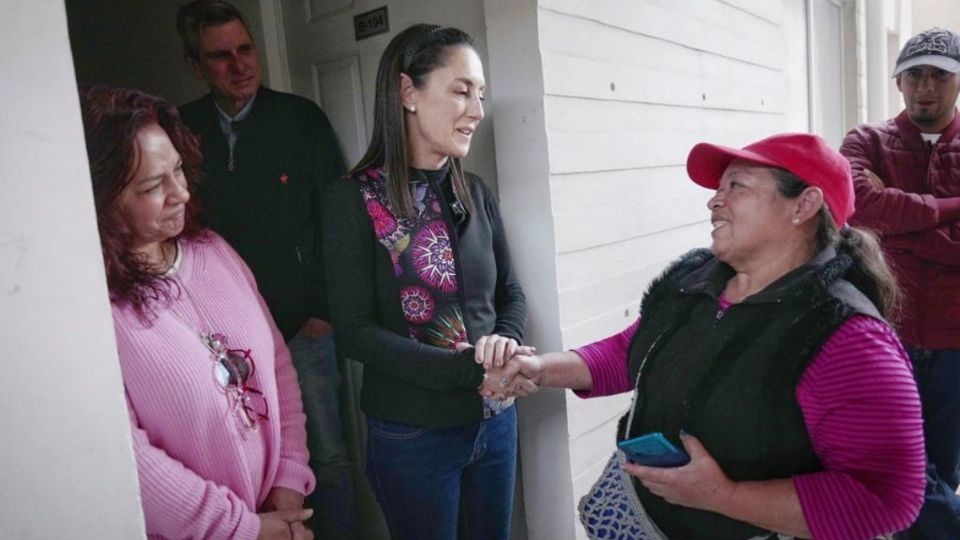 La jefa de Gobierno visitó a las familias de la alcaldía