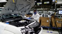 La manufactura de chips y autopartes le dará a México hasta 15 mmdd