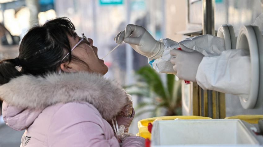 ¿Por qué el COVID-19 sigue siendo una emergencia de salud mundial, según la OMS?