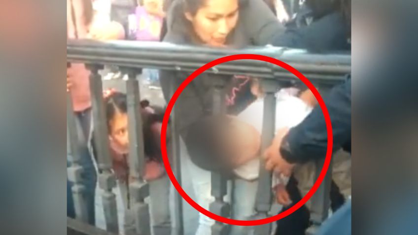 La travesura salió mal: así salvaron a un niño con la cabeza atorada en los barrotes del Metro Zócalo