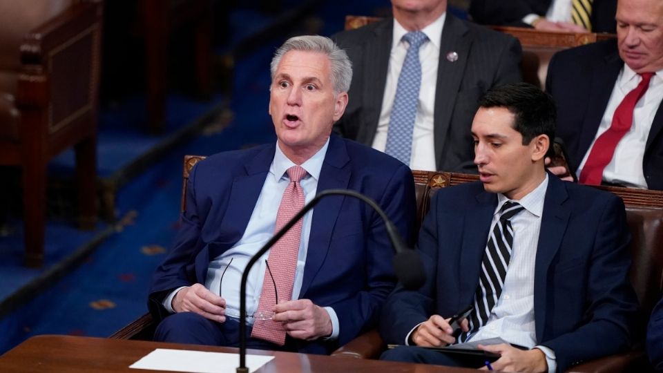 El representante Kevin McCarthy, republicano por California, emitió su voto durante la tercera ronda de elección.