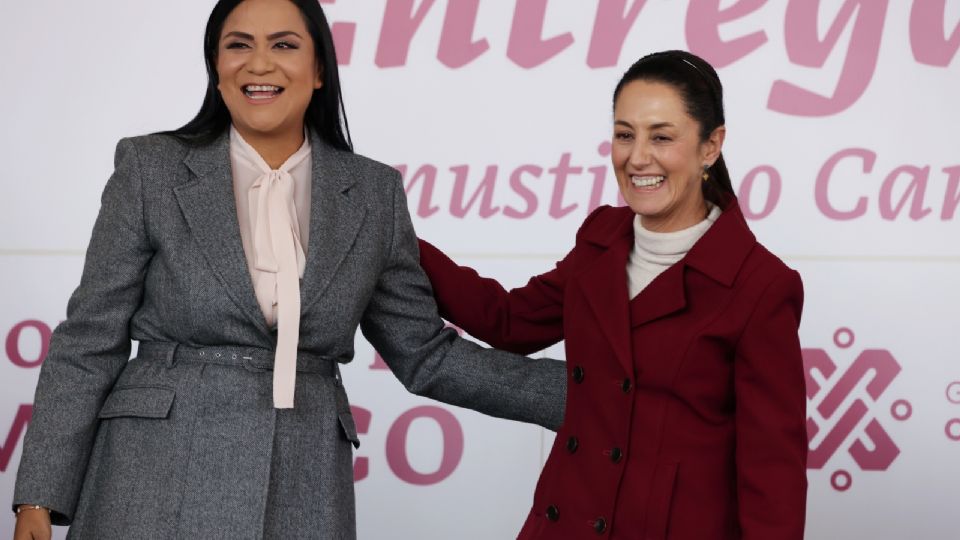 Ariadna Montiel y Claudia Sheinbaum encabezaron la ceremonia