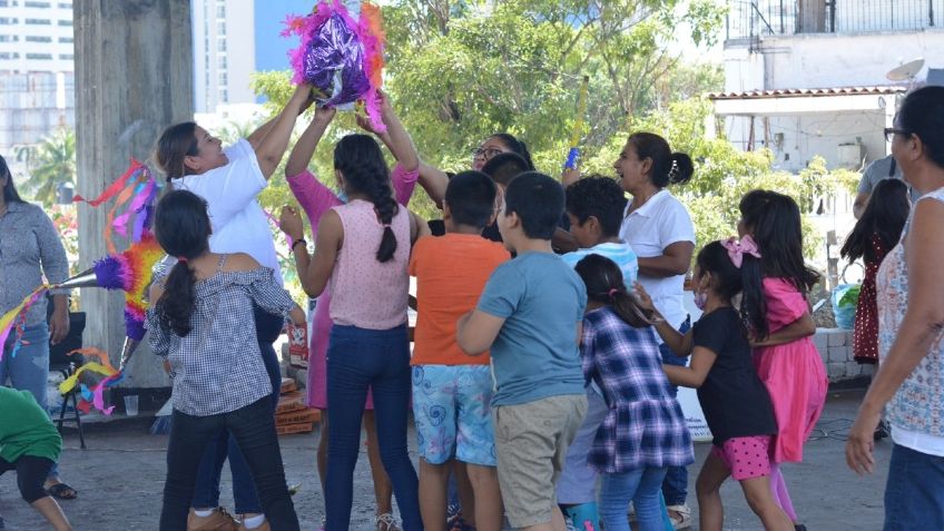 Guerrero: hijos de personas desaparecidas festejan el día de Reyes Magos