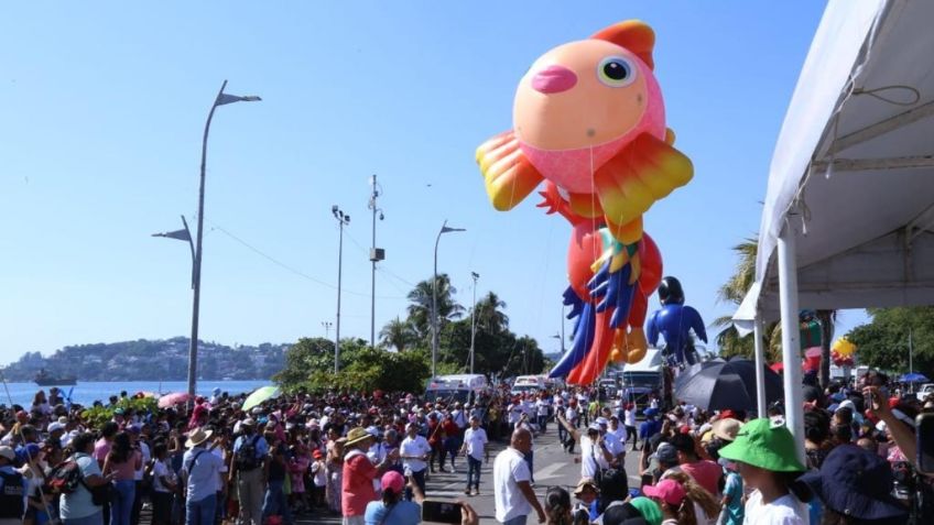 El Desfile de Globos Gigantes llenó de color y alegría a Acapulco el Día de Reyes