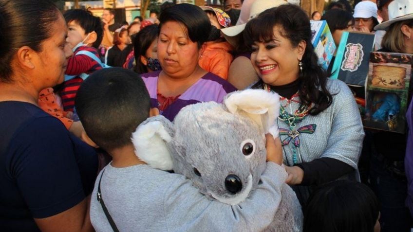 Iztapalapa celebra Día de Reyes con megarosca y entrega de juguetes