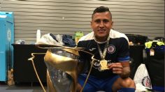 Fanáticos de Cruz Azul piden la salida del Cata Domínguez por hacer una fiesta de "La Chapiza" para su hijo