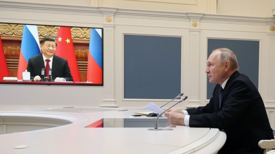 El pasado fin de año, el presidente ruso, Vladimir Putin realizó una videoconferencia con su par chino, Xi Jinping.