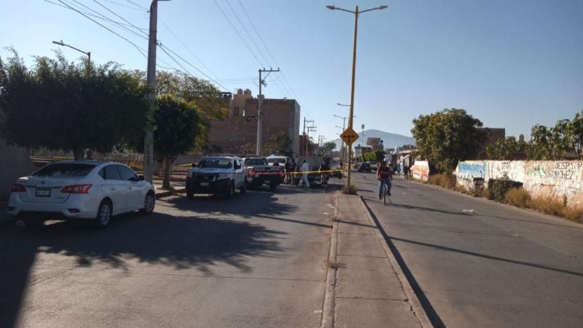 Guanajuato: emboscan a mujer policía y la asesinan a balazos al salir del trabajo