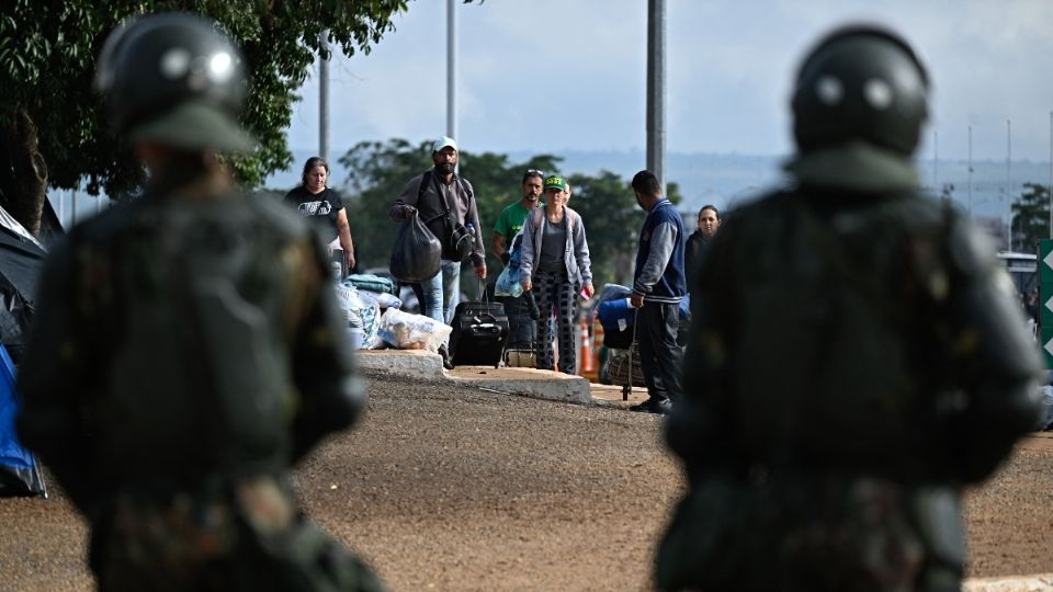 Al menos 150 seguidores del expresidente de ultraderecha brasileño Jair Bolsonaro fueron arrestados