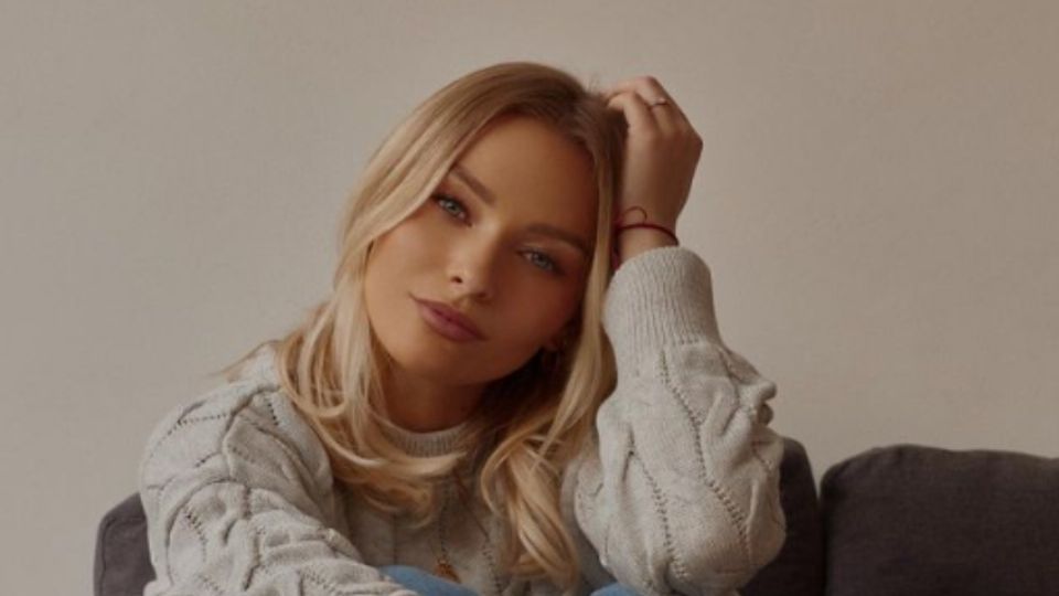 Irina Baeva arrasa en redes con revelador vestido blanco de transparencias