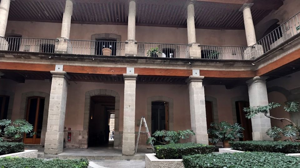 El Colegio Nacional se dedica a la divulgación de la cultura científica, artística y humanística