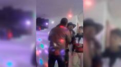 IMÁGENES FUERTES: cantante en un bar dedica una canción a una mujer y su esposo lo mata con un cuchillo