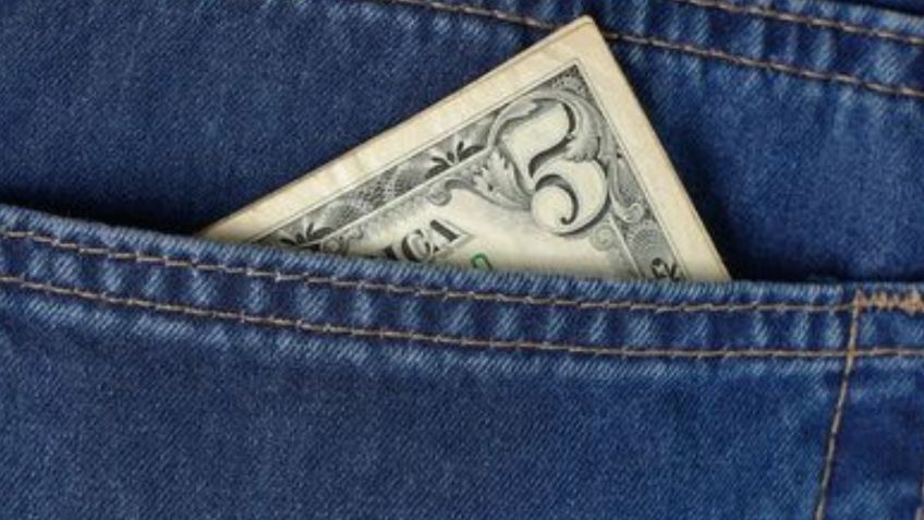 Qué debo colocar en la bolsa del pantalón para atraer la fortuna y el dinero