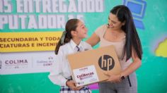 Más de mil 600 estudiantes de UdeC en la Villa recibieron este lunes ColiBecas Computadoras