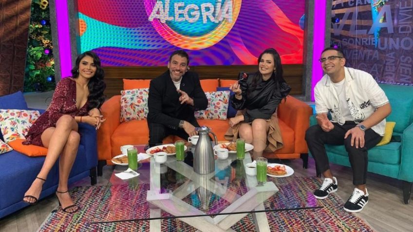 Conductora de VLA ¿sufre problemas de dinero? Sorprenden a la estrella de TV Azteca vendiendo galletas