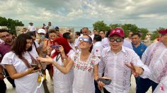 Claudia Sheinbaum observa el eclipse solar desde Campeche