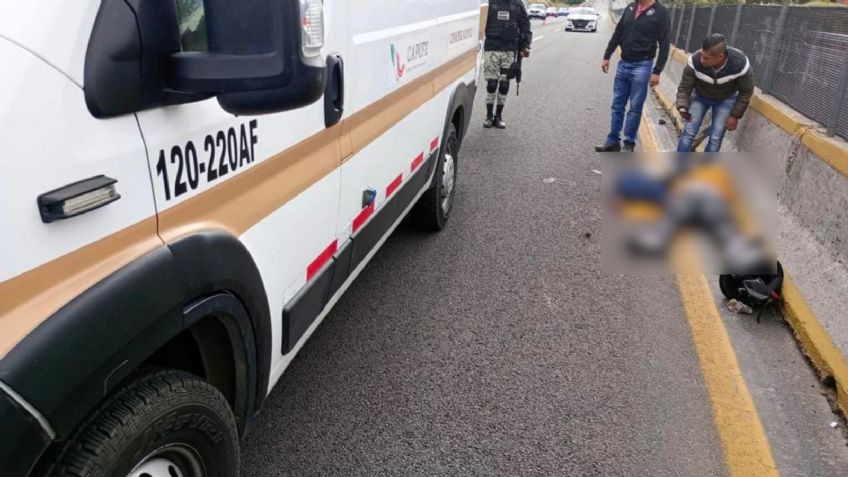 Motociclista choca en la carretera México-Puebla y se arranca el brazo derecho