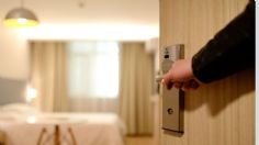 Tres red flags de un hotel que podrían indicar que no es un lugar ideal ir en pareja