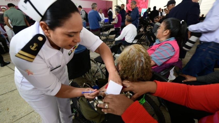 Oliva López: no hay ninguna contraindicación de vacunarse simultáneamente contra el Covid-19 e influenza