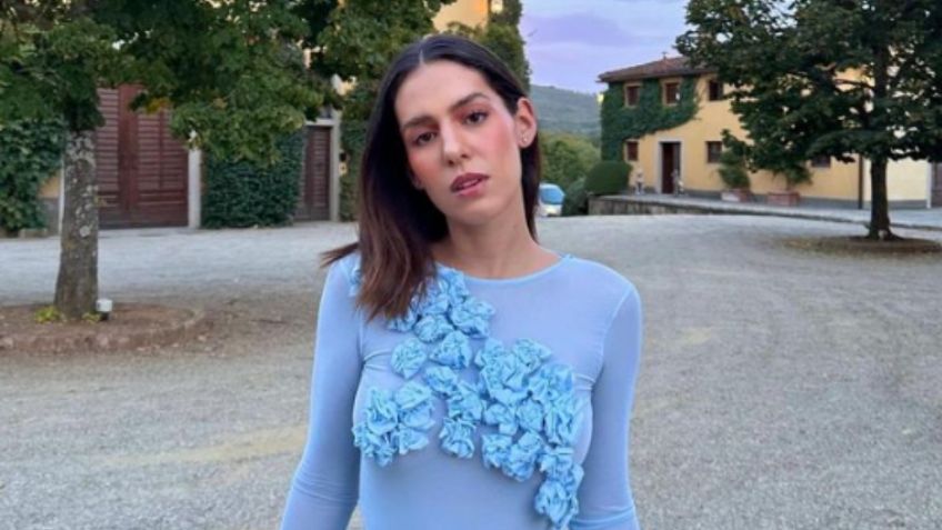 Hermana de Michelle Salas irradia frente al espejo en pijama desde romántico lugar italiano