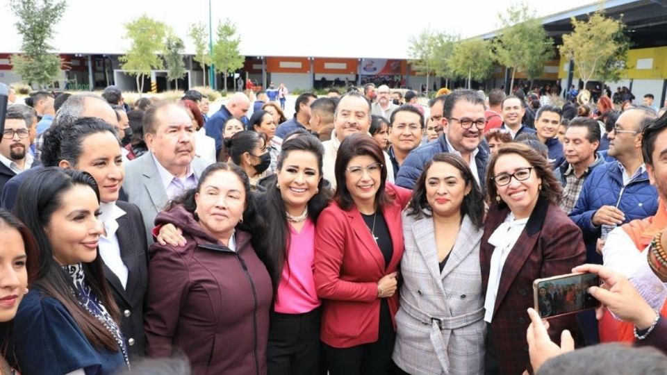 Mariela Gutiérrez, acompañada por los inversionistas, realizó un recurrido por las instalaciones de la primera etapa de la Central de Abastos