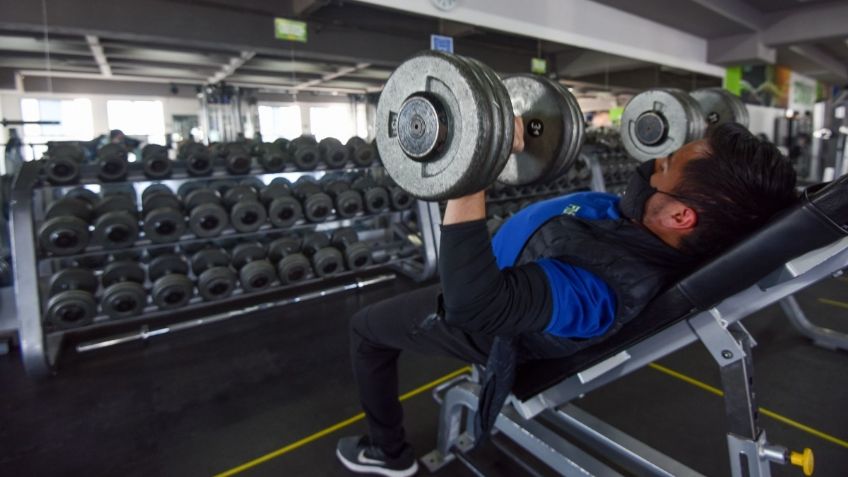 Adolescente de 16 años muere al caerle una pesa cuando se ejercitaba en el gimnasio