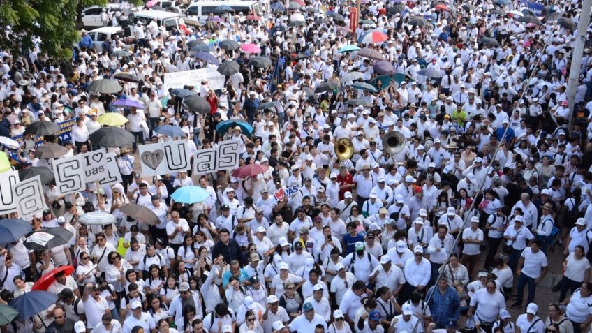 Sinaloa: más de 100 mil estudiantes toman las calles para exigir un alto a la persecución política