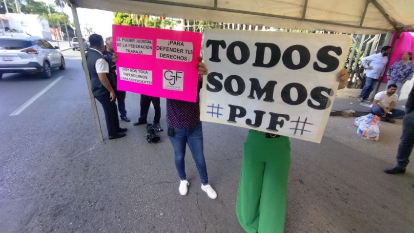 Trabajadores del Poder Judicial cierran la avenida principal de Tampico por la eliminación de fideicomisos