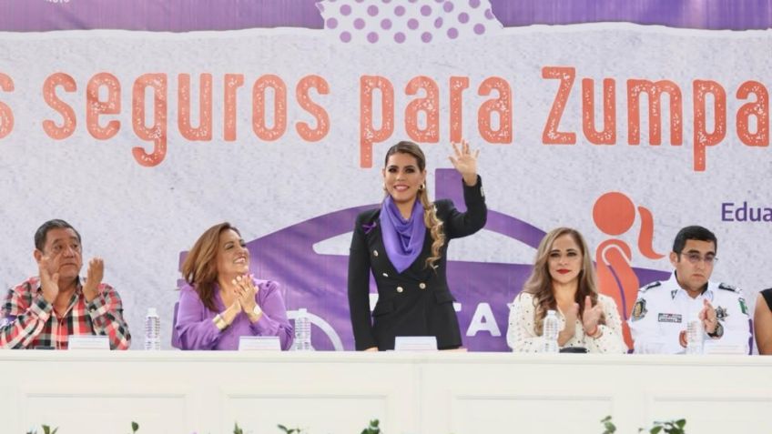 Evelyn Salgado pone en operación Transporte Violeta en Zumpango del Río