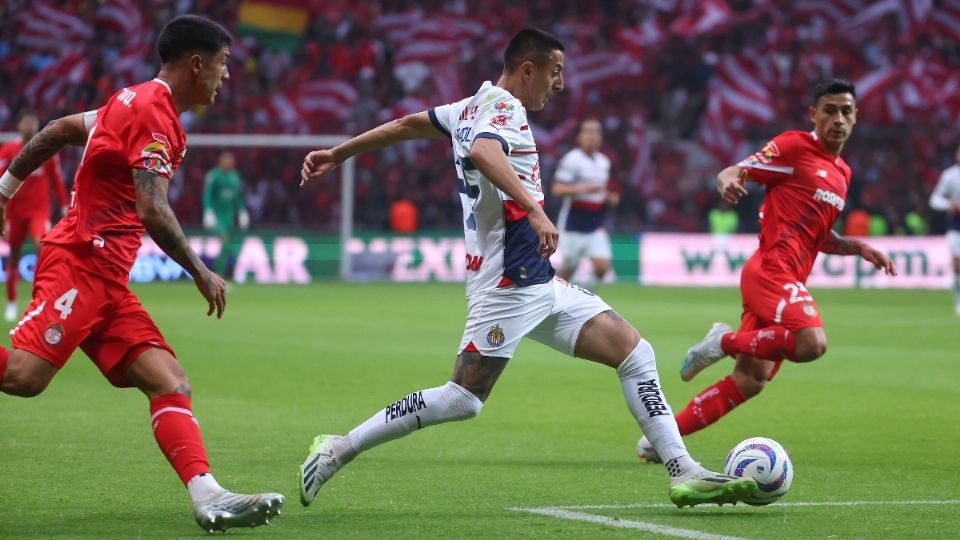 Las Chivas rescataron un empate.