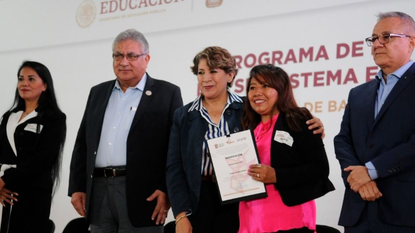 Delfina Gómez entrega basificaciones al magisterio del Edomex